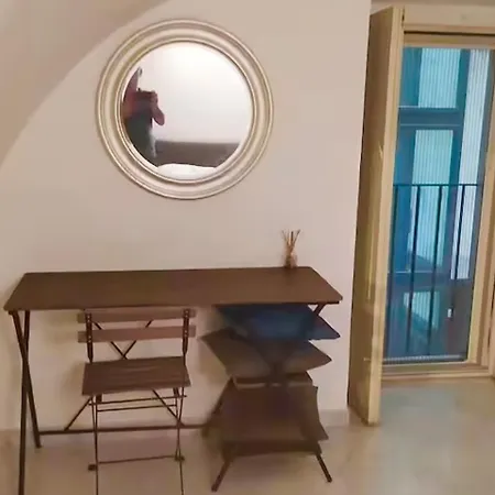 Apartmán Mezzanino Con Patio E Archi A Vela Bari